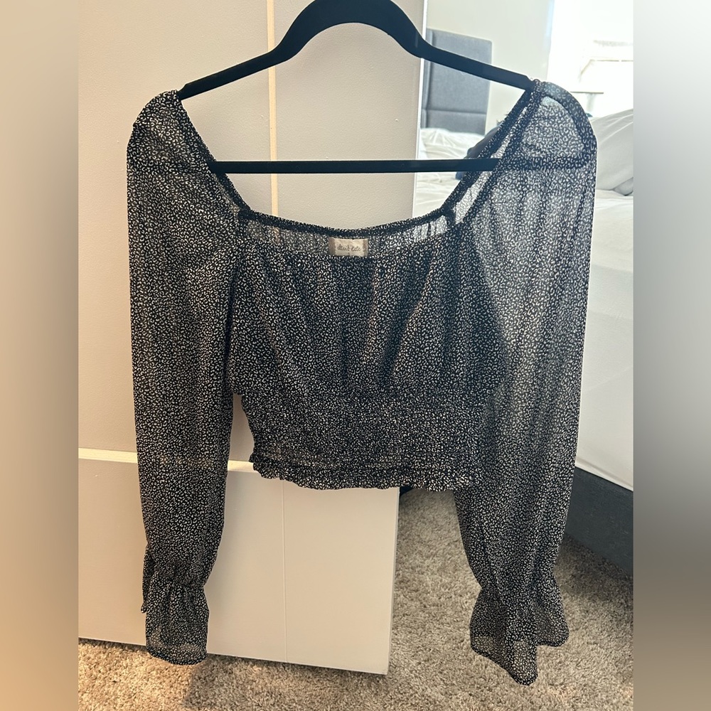 Altar’d State Cropped Leopard Print Long Sleeved Blouse